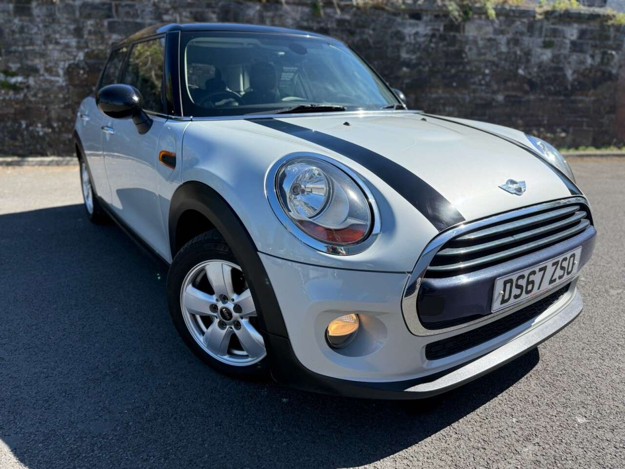 A 2017 MINI HATCH 1.5 Cooper D Hatchback 5dr Diesel Manual Euro 6 (s/s) (116 ps) A 2017 MINI HATCH 1.5 Cooper D Hatchback 5dr Diesel Manual Euro 6 (s/s) (116 ps)