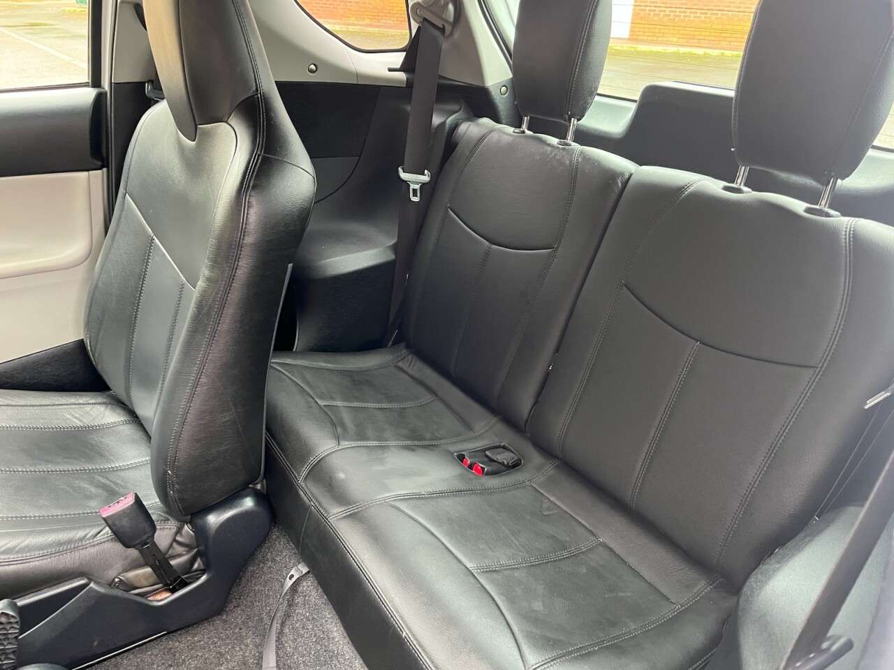 2011 TOYOTA IQ 2011 TOYOTA IQ