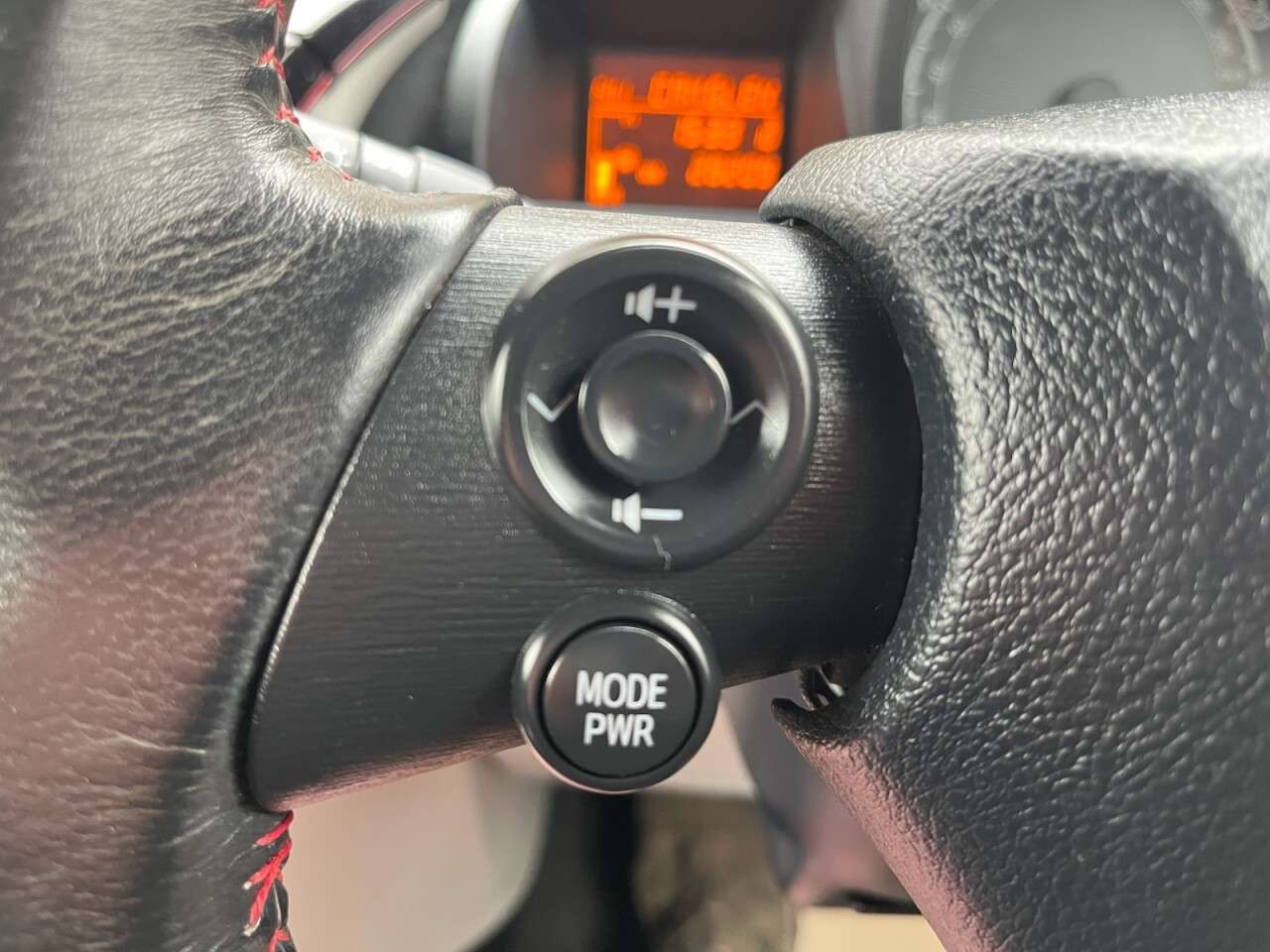 2011 TOYOTA IQ 2011 TOYOTA IQ
