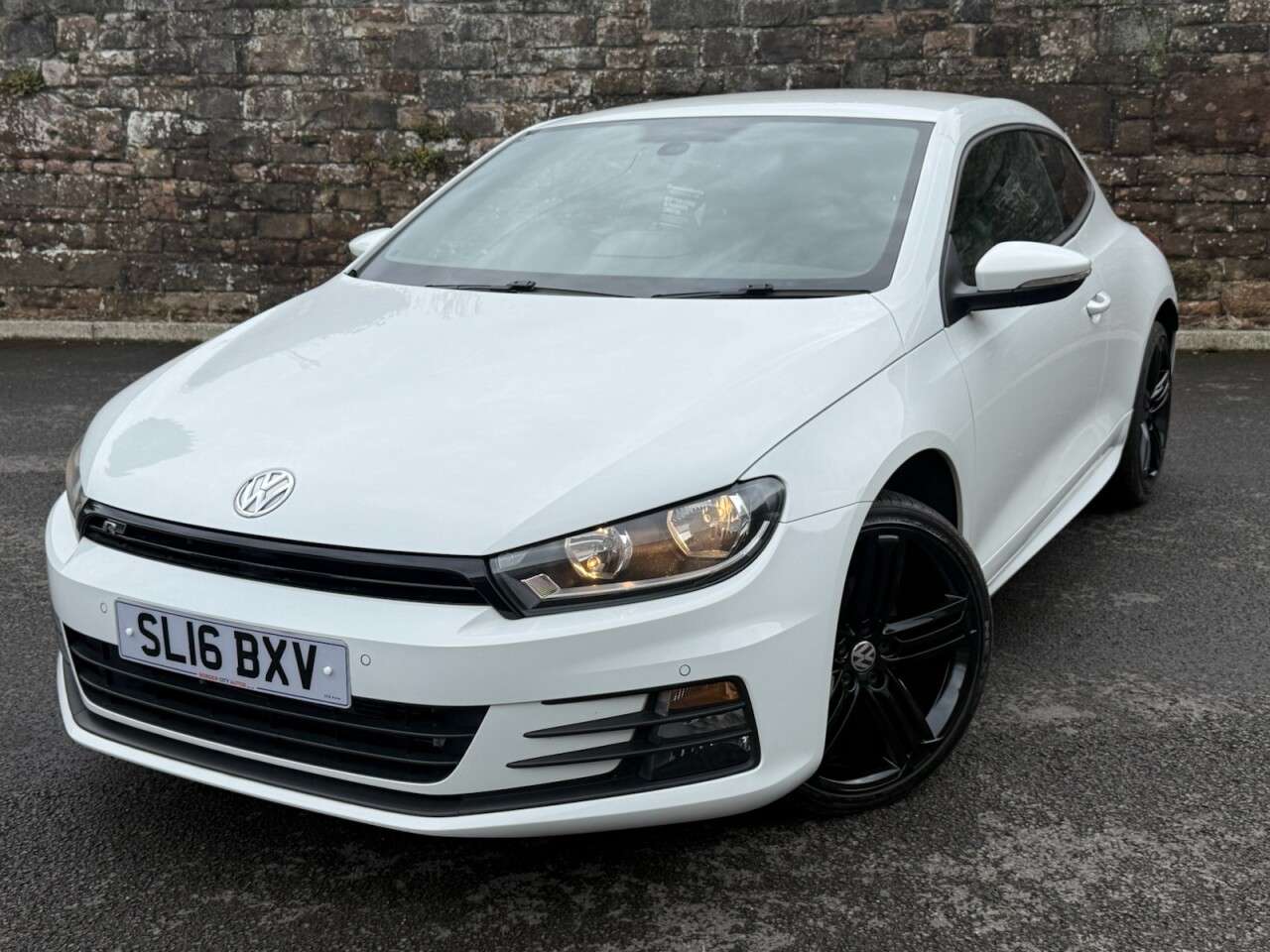 A 2016 VOLKSWAGEN SCIROCCO 2.0 TDI BlueMotion Tech R-Line Hatchback 3dr Diesel Manual Euro 6 (s/s) (15 A 2016 VOLKSWAGEN SCIROCCO 2.0 TDI BlueMotion Tech R-Line Hatchback 3dr Diesel Manual Euro 6 (s/s) (15
