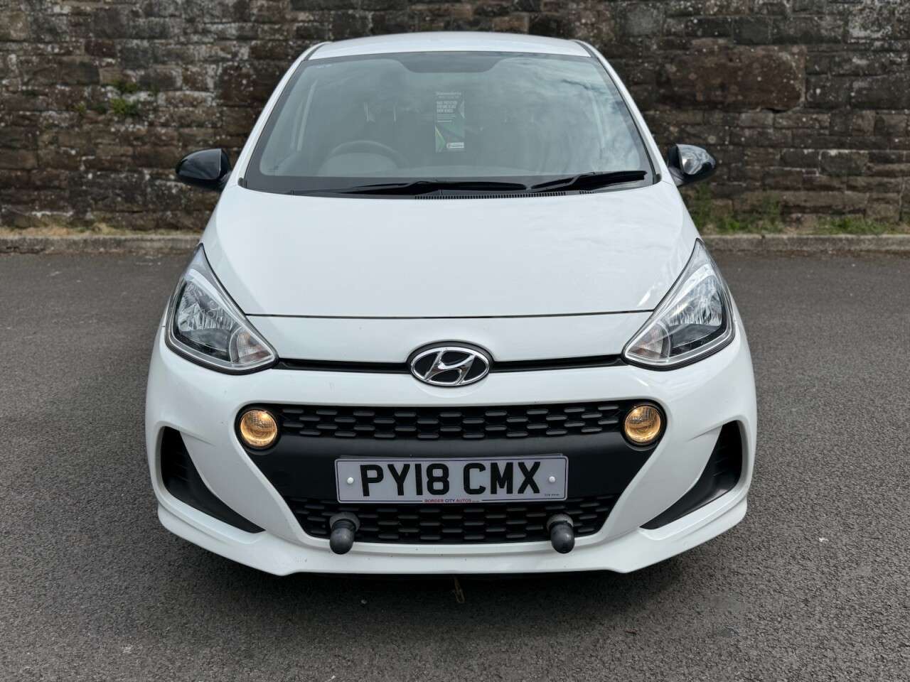 A 2018 HYUNDAI I10 1.0 GO! SE Hatchback 5dr Petrol Manual Euro 6 (66 ps) A 2018 HYUNDAI I10 1.0 GO! SE Hatchback 5dr Petrol Manual Euro 6 (66 ps)