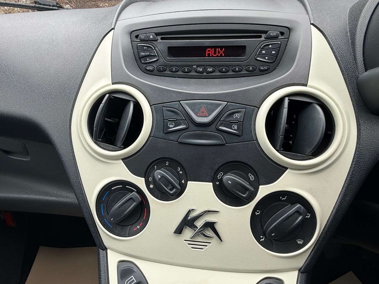2013 FORD KA 2013 FORD KA