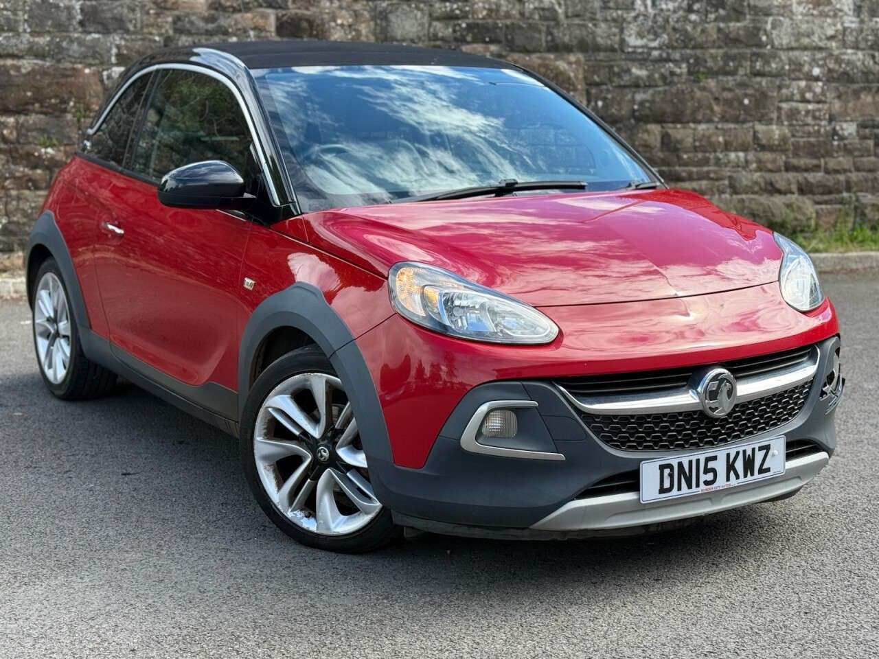 A 2015 VAUXHALL ADAM 1.2 16v ROCKS AIR Hatchback 3dr Petrol Manual Euro 5 (70 ps) A 2015 VAUXHALL ADAM 1.2 16v ROCKS AIR Hatchback 3dr Petrol Manual Euro 5 (70 ps)