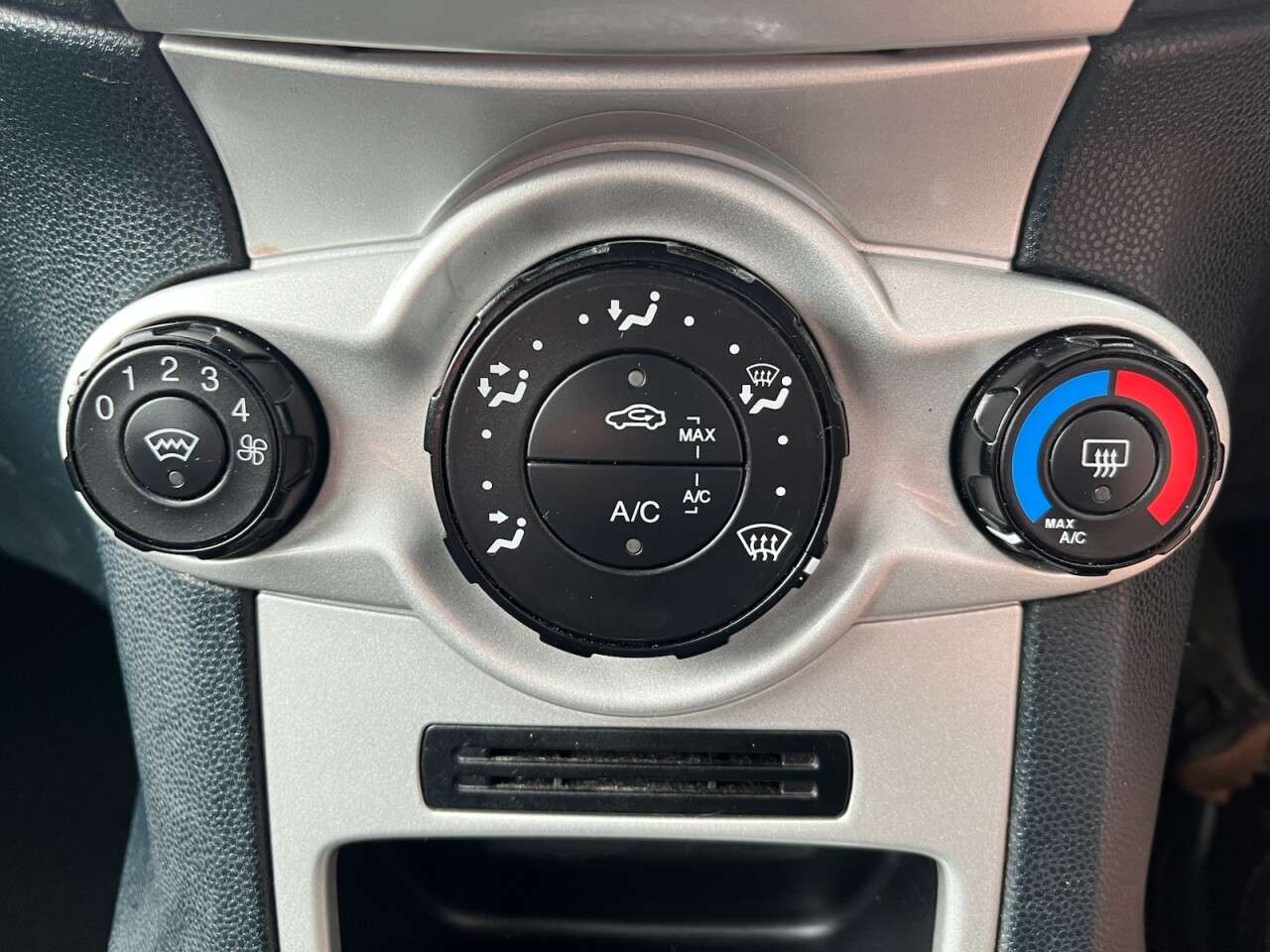 2012 FORD FIESTA 2012 FORD FIESTA