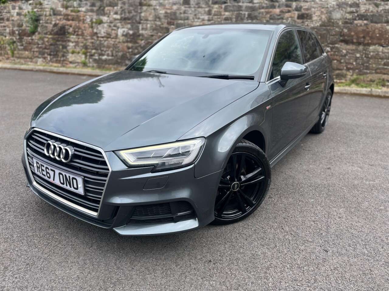 A 2017 AUDI A3 1.6 TDI S line Sportback 5dr Diesel Manual Euro 6 (s/s) (110 ps) A 2017 AUDI A3 1.6 TDI S line Sportback 5dr Diesel Manual Euro 6 (s/s) (110 ps)