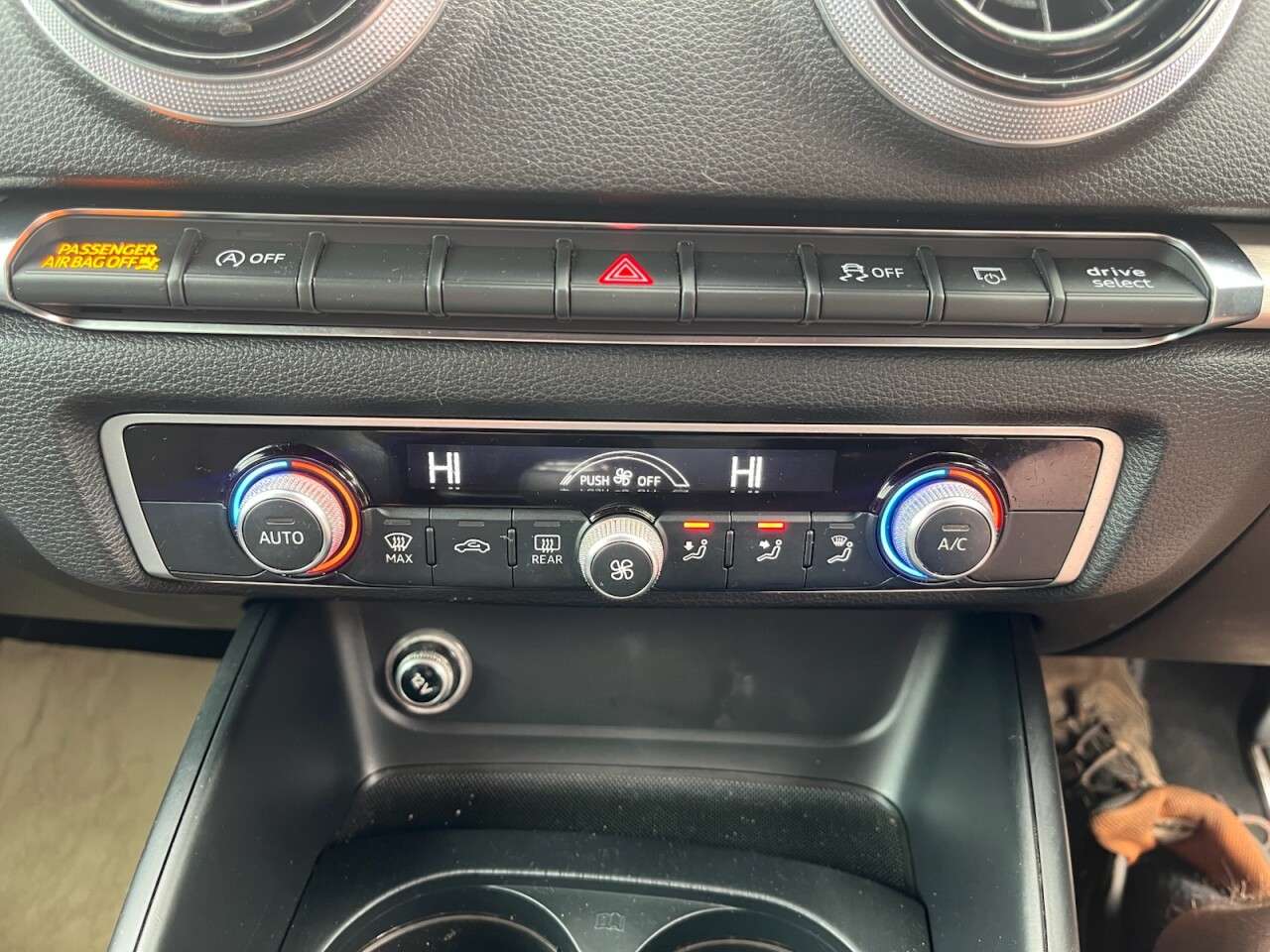 2017 AUDI A3 2017 AUDI A3
