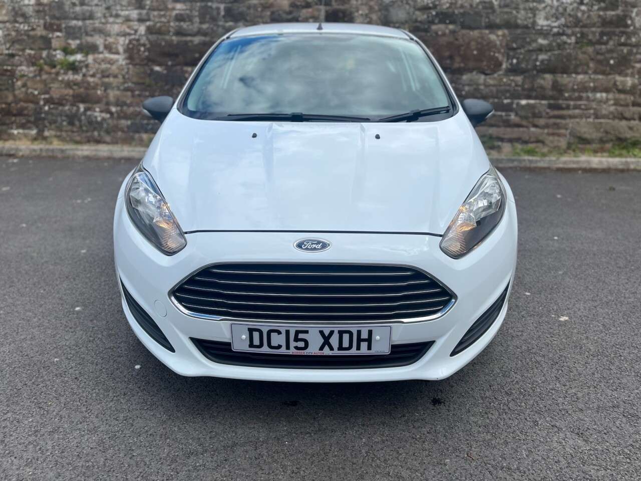 A 2015 FORD FIESTA 1.25 Studio Hatchback 3dr Petrol Manual Euro 5 (60 ps) A 2015 FORD FIESTA 1.25 Studio Hatchback 3dr Petrol Manual Euro 5 (60 ps)