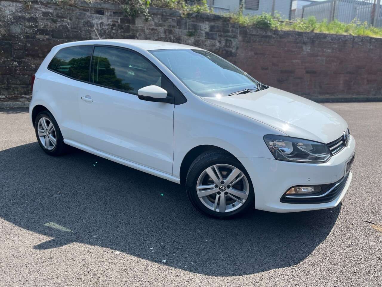 A 2017 VOLKSWAGEN POLO 1.2 TSI BlueMotion Tech Match Edition Hatchback 3dr Petrol Manual Euro 6 (s A 2017 VOLKSWAGEN POLO 1.2 TSI BlueMotion Tech Match Edition Hatchback 3dr Petrol Manual Euro 6 (s