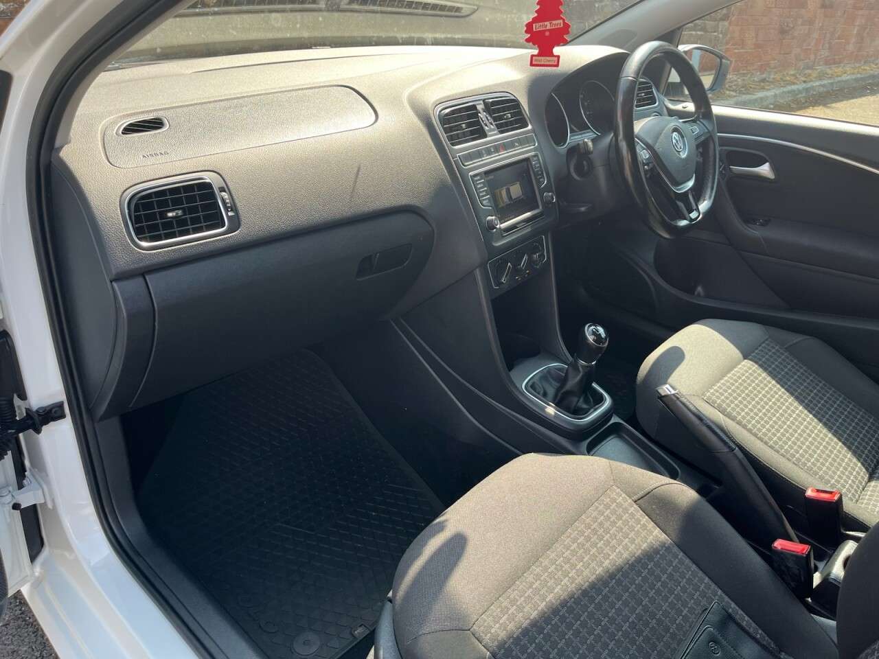 2017 VOLKSWAGEN POLO 2017 VOLKSWAGEN POLO