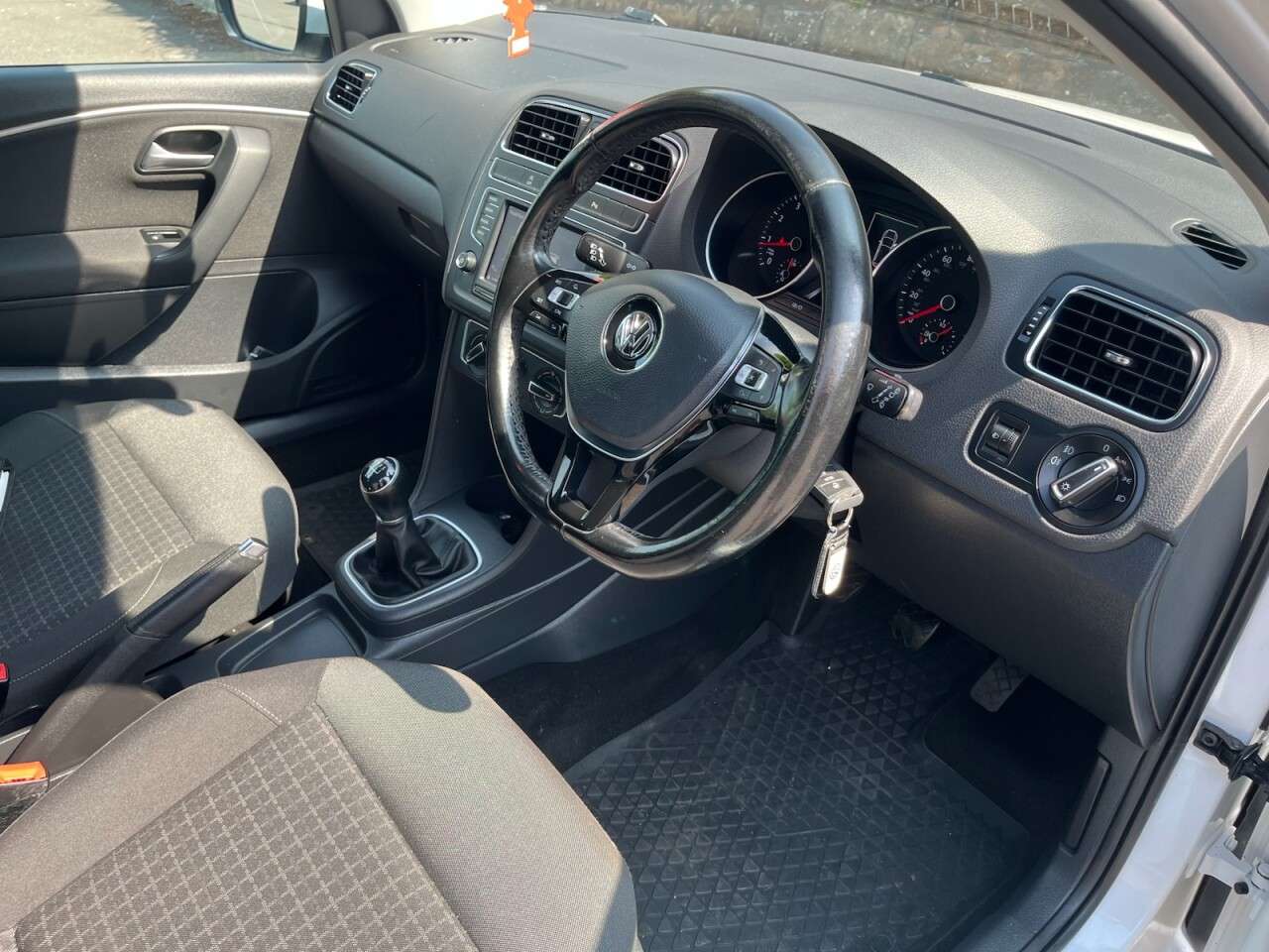 2017 VOLKSWAGEN POLO 2017 VOLKSWAGEN POLO