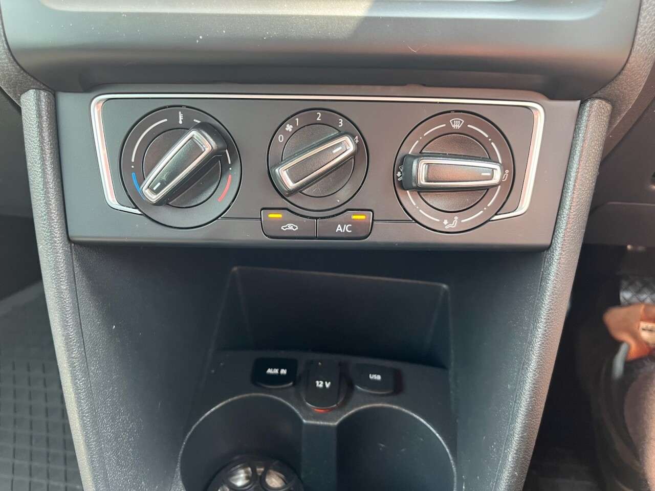 2017 VOLKSWAGEN POLO 2017 VOLKSWAGEN POLO
