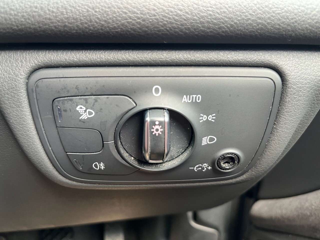 2017 AUDI A6 2017 AUDI A6