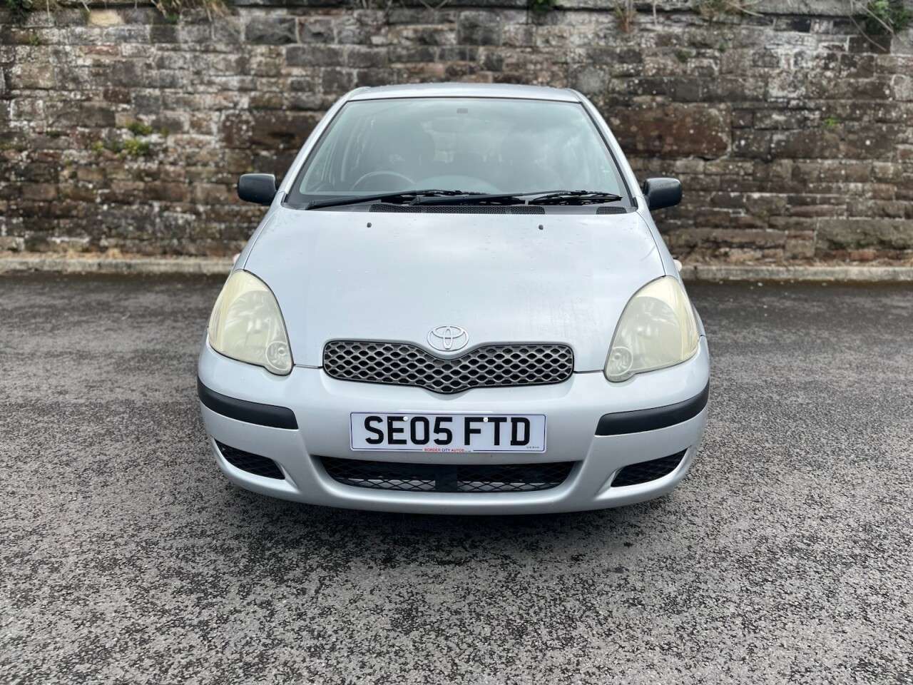 A 2005 TOYOTA YARIS 1.4 D-4D T3 Hatchback 5dr Diesel Manual (117 g/km, 74 bhp) A 2005 TOYOTA YARIS 1.4 D-4D T3 Hatchback 5dr Diesel Manual (117 g/km, 74 bhp)