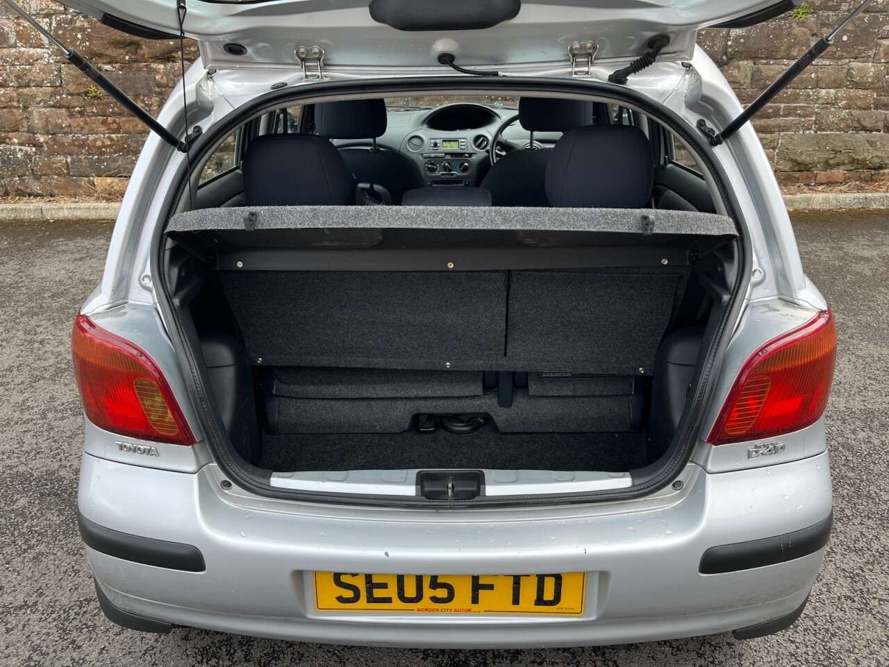 2005 TOYOTA YARIS 2005 TOYOTA YARIS
