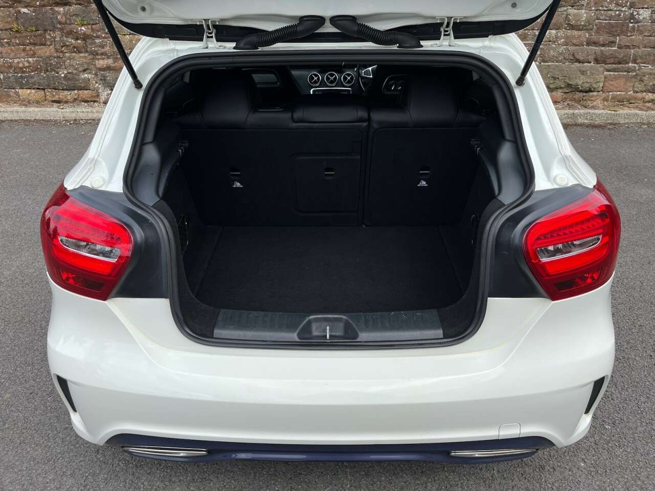 2016 MERCEDES-BENZ A-CLASS 2016 MERCEDES-BENZ A-CLASS
