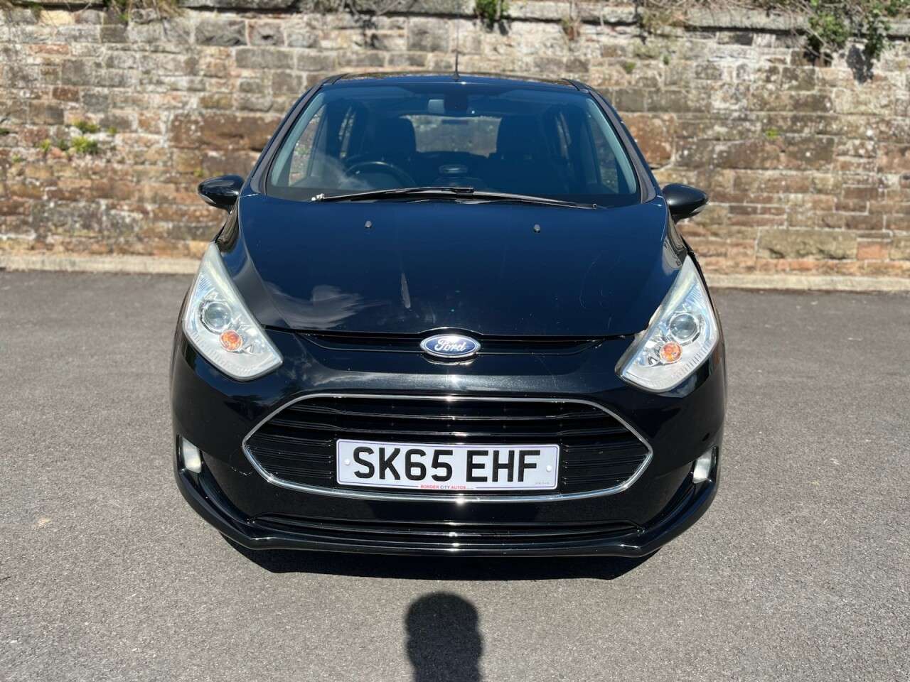 A 2015 FORD B-MAX 1.6 TDCi Titanium MPV 5dr Diesel Manual Euro 5 (95 ps) A 2015 FORD B-MAX 1.6 TDCi Titanium MPV 5dr Diesel Manual Euro 5 (95 ps)