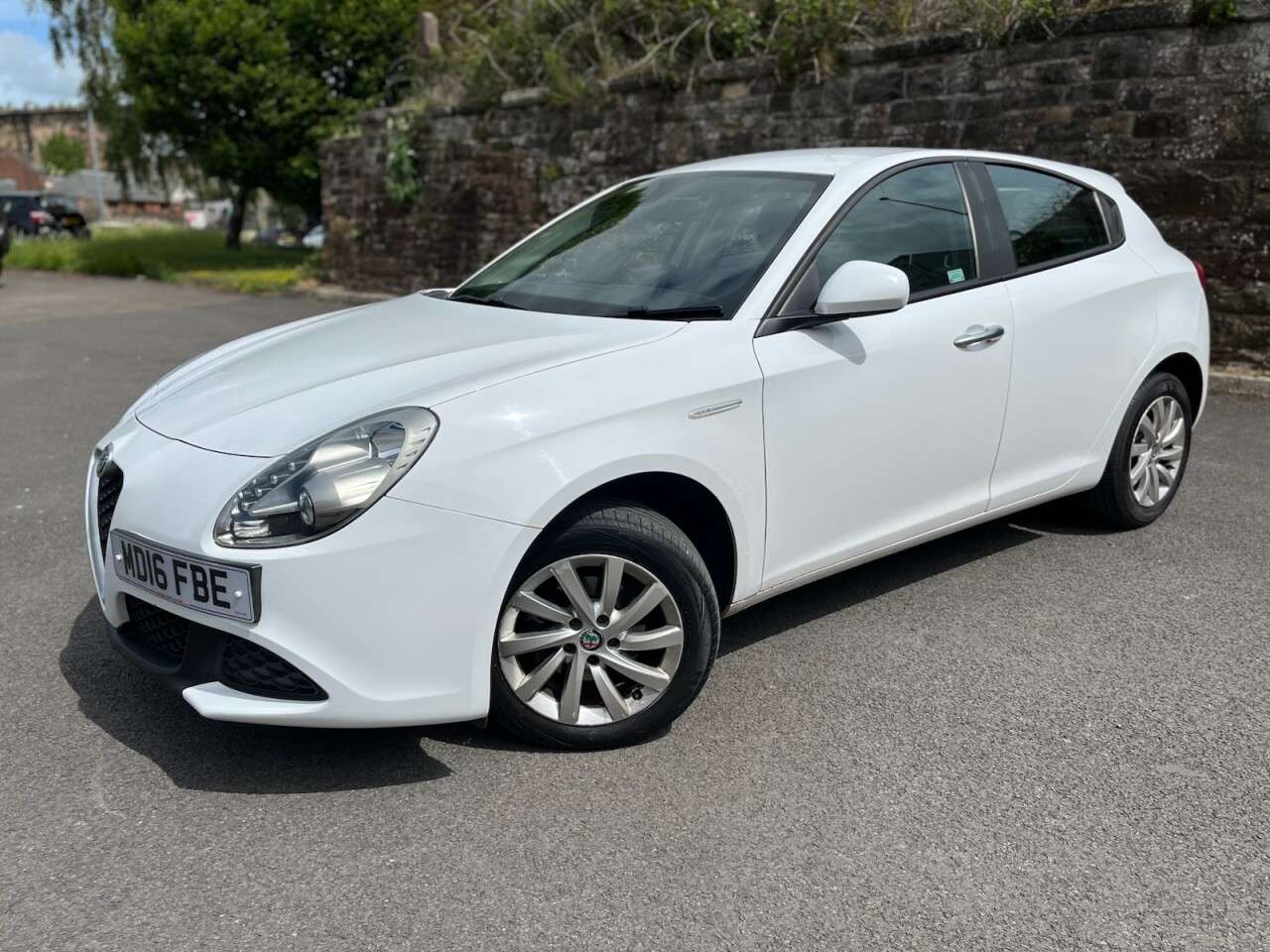 A 2016 ALFA ROMEO GIULIETTA 1.4 TB Giulietta Hatchback 5dr Petrol Manual Euro 6 (s/s) (120 bhp) A 2016 ALFA ROMEO GIULIETTA 1.4 TB Giulietta Hatchback 5dr Petrol Manual Euro 6 (s/s) (120 bhp)