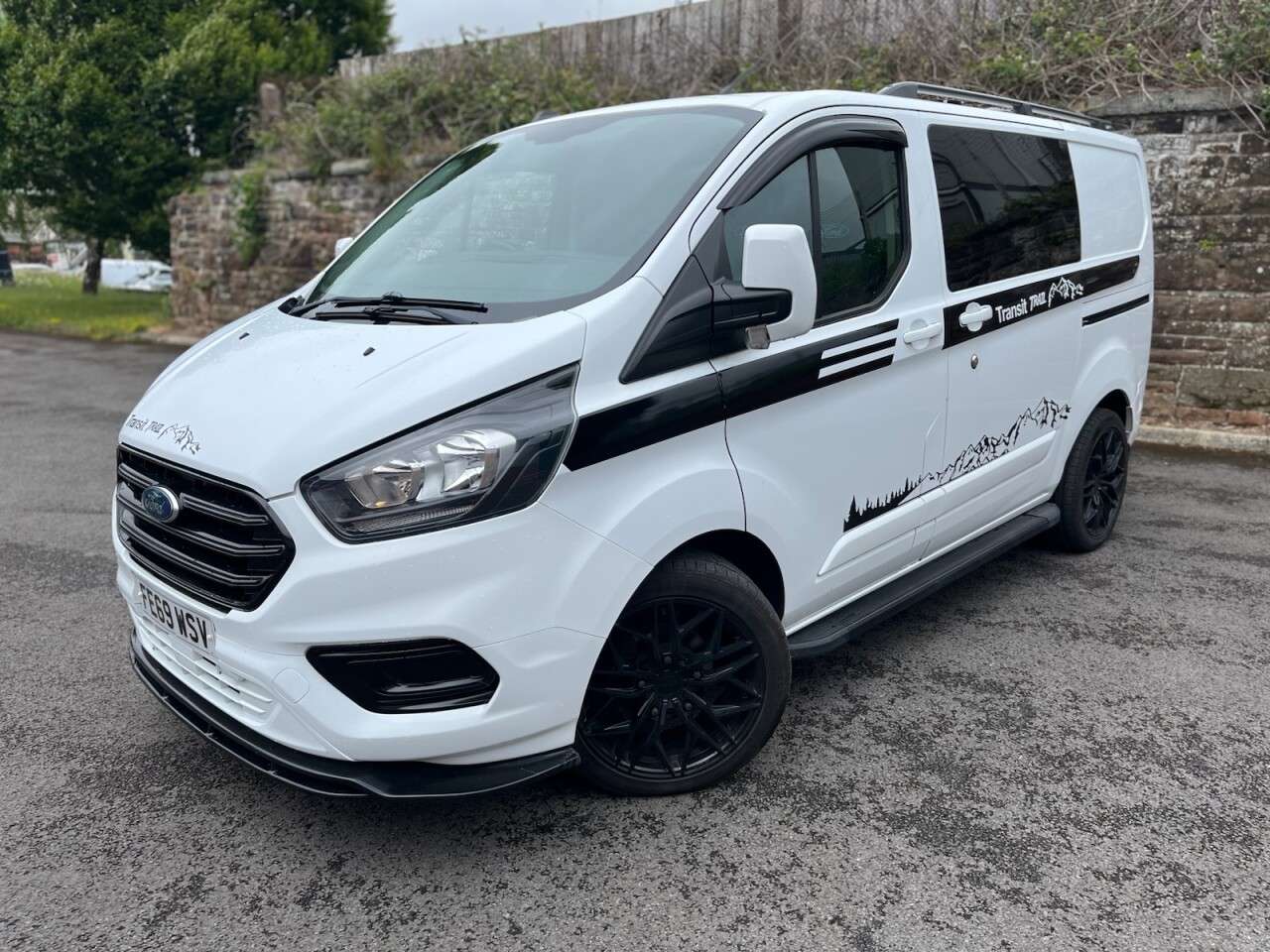 A 2019 FORD TRANSIT CUSTOM 2.0 300 EcoBlue Leader Panel Van 5dr Diesel Manual L1 H1 Euro 6 (s/s) (105 A 2019 FORD TRANSIT CUSTOM 2.0 300 EcoBlue Leader Panel Van 5dr Diesel Manual L1 H1 Euro 6 (s/s) (105