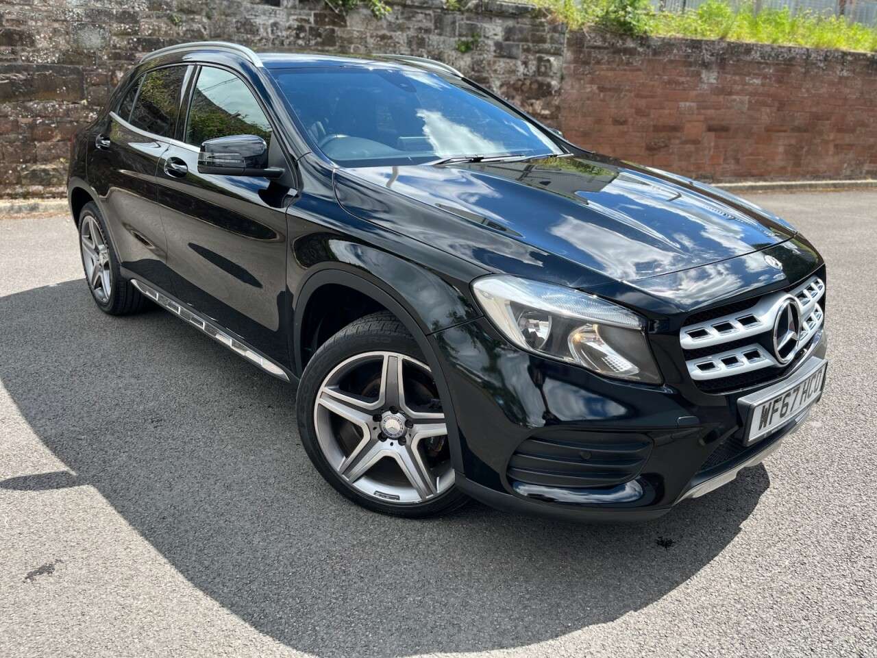 A 2017 MERCEDES-BENZ GLA 2.1 GLA200d AMG Line SUV 5dr Diesel Manual Euro 6 (s/s) (136 ps) A 2017 MERCEDES-BENZ GLA 2.1 GLA200d AMG Line SUV 5dr Diesel Manual Euro 6 (s/s) (136 ps)