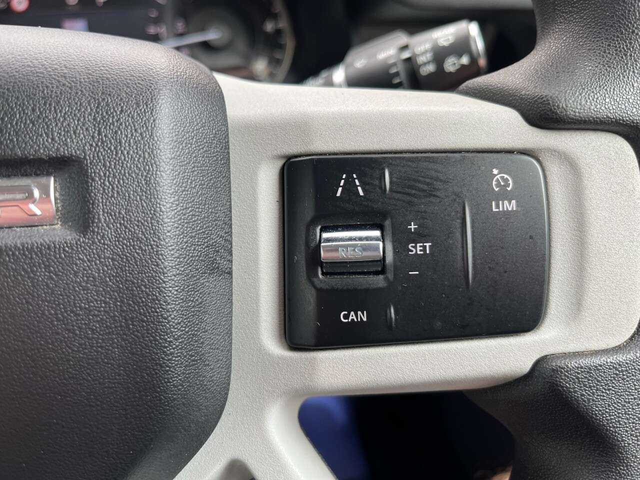 2023 LAND ROVER DEFENDER 2023 LAND ROVER DEFENDER
