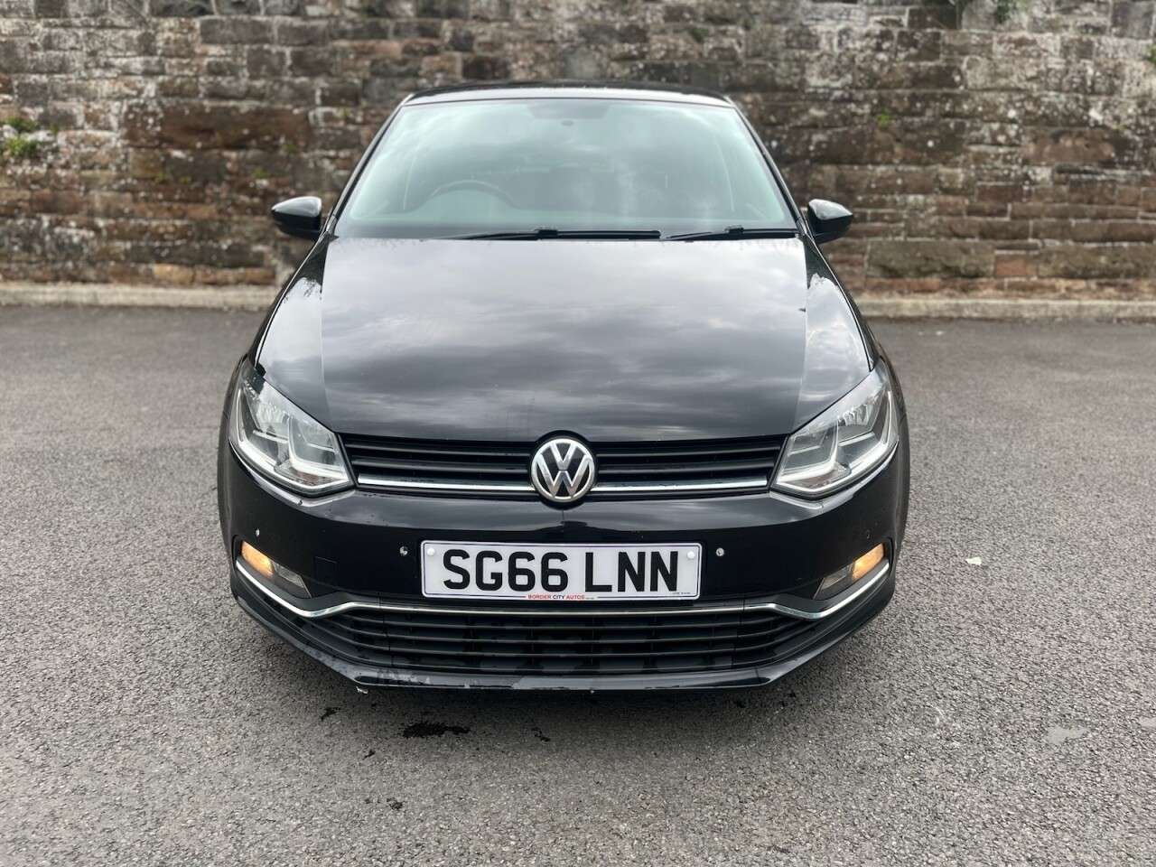 A 2016 VOLKSWAGEN POLO 1.4 TDI BlueMotion Tech Match Hatchback 5dr Diesel Manual Euro 6 (s/s) (75 A 2016 VOLKSWAGEN POLO 1.4 TDI BlueMotion Tech Match Hatchback 5dr Diesel Manual Euro 6 (s/s) (75