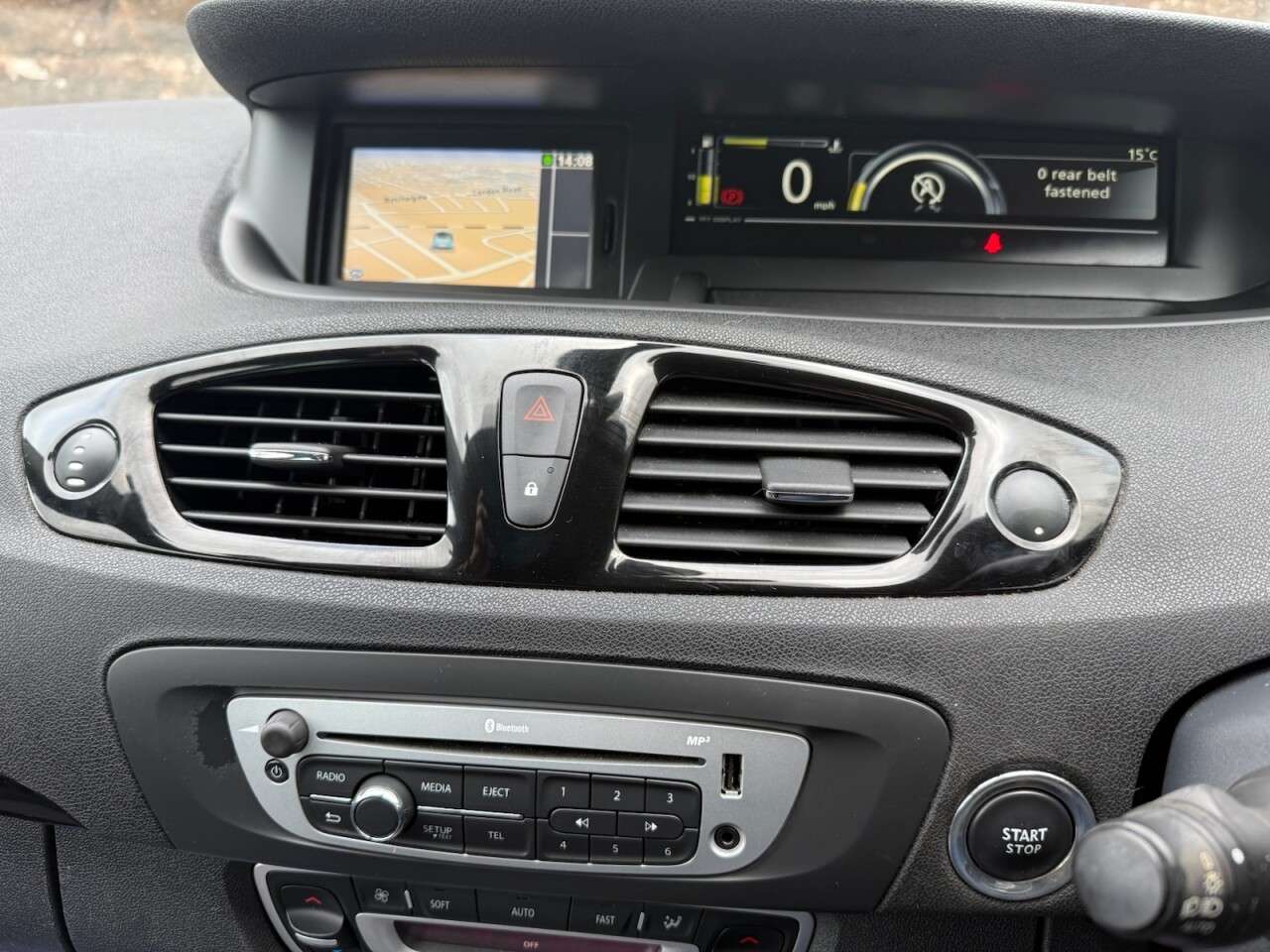 2015 RENAULT SCENIC 2015 RENAULT SCENIC