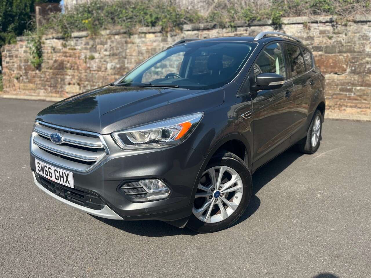 A 2017 FORD KUGA 1.5 TDCi Titanium SUV 5dr Diesel Manual Euro 6 (s/s) (120 ps) A 2017 FORD KUGA 1.5 TDCi Titanium SUV 5dr Diesel Manual Euro 6 (s/s) (120 ps)