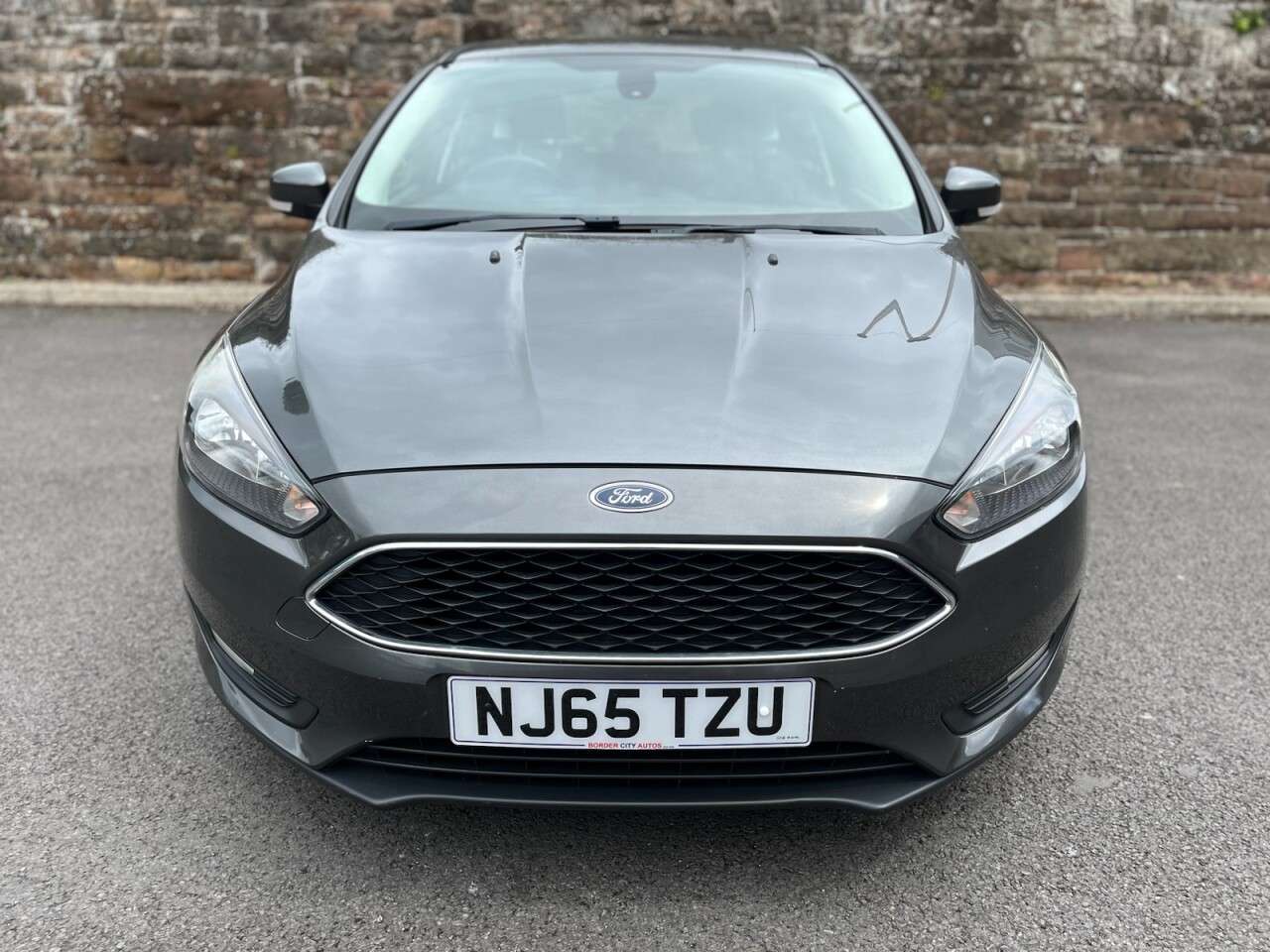 A 2015 FORD FOCUS 1.5 TDCi Zetec Hatchback 5dr Diesel Manual Euro 6 (s/s) (120 ps) A 2015 FORD FOCUS 1.5 TDCi Zetec Hatchback 5dr Diesel Manual Euro 6 (s/s) (120 ps)