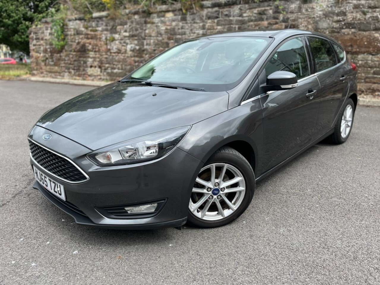 A 2015 FORD FOCUS 1.5 TDCi Zetec Hatchback 5dr Diesel Manual Euro 6 (s/s) (120 ps) A 2015 FORD FOCUS 1.5 TDCi Zetec Hatchback 5dr Diesel Manual Euro 6 (s/s) (120 ps)