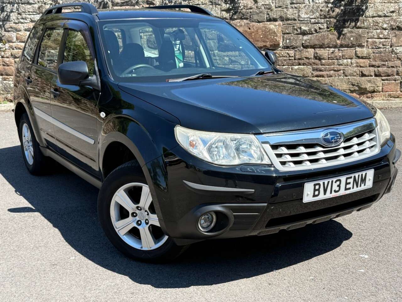 A 2013 SUBARU FORESTER 2.0 X SUV 5dr Petrol Manual 4WD Euro 5 (150 ps) A 2013 SUBARU FORESTER 2.0 X SUV 5dr Petrol Manual 4WD Euro 5 (150 ps)