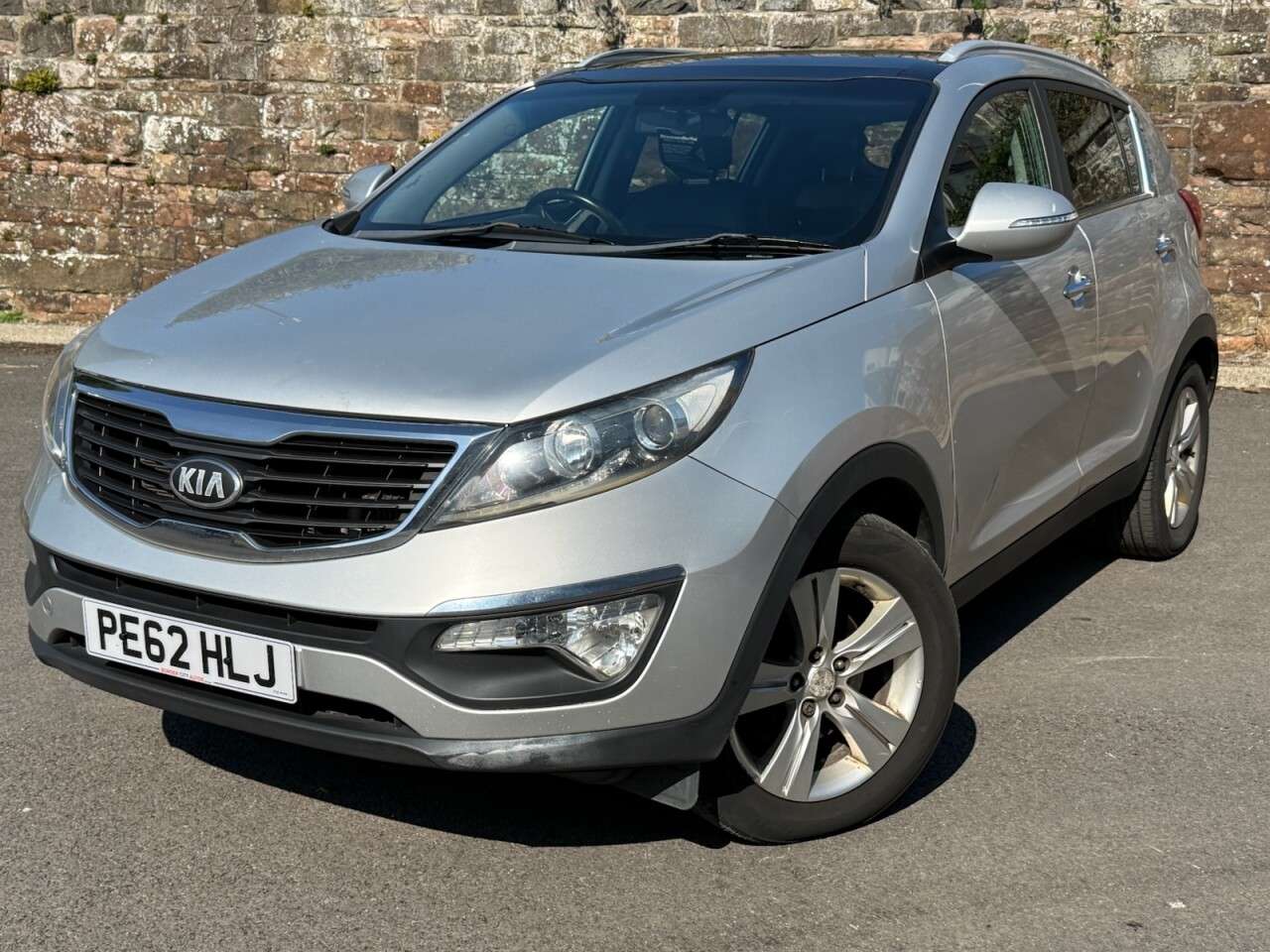 A 2012 KIA SPORTAGE 1.7 CRDi EcoDynamics 2 SUV 5dr Diesel Manual 2WD Euro 5 (s/s) (114 bhp) A 2012 KIA SPORTAGE 1.7 CRDi EcoDynamics 2 SUV 5dr Diesel Manual 2WD Euro 5 (s/s) (114 bhp)