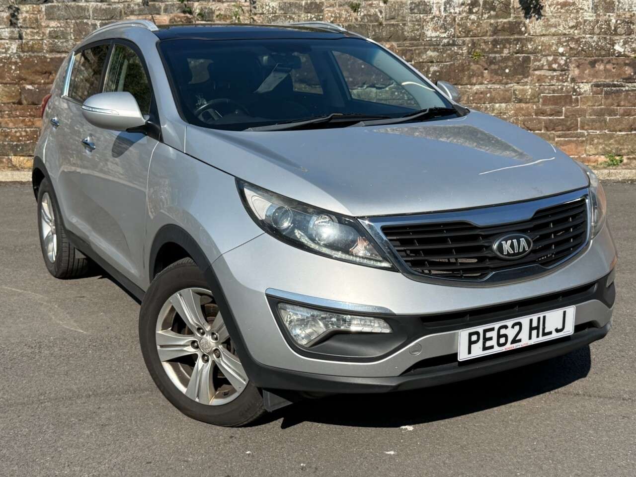 A 2012 KIA SPORTAGE 1.7 CRDi EcoDynamics 2 SUV 5dr Diesel Manual 2WD Euro 5 (s/s) (114 bhp) A 2012 KIA SPORTAGE 1.7 CRDi EcoDynamics 2 SUV 5dr Diesel Manual 2WD Euro 5 (s/s) (114 bhp)
