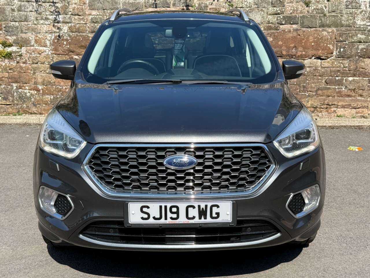 A 2019 FORD KUGA 1.5 TDCi Vignale SUV 5dr Diesel Manual Euro 6 (s/s) (120 ps) A 2019 FORD KUGA 1.5 TDCi Vignale SUV 5dr Diesel Manual Euro 6 (s/s) (120 ps)