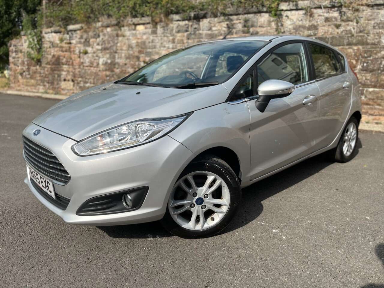 A 2015 FORD FIESTA 1.25 Zetec Hatchback 5dr Petrol Manual Euro 6 (82 ps) A 2015 FORD FIESTA 1.25 Zetec Hatchback 5dr Petrol Manual Euro 6 (82 ps)