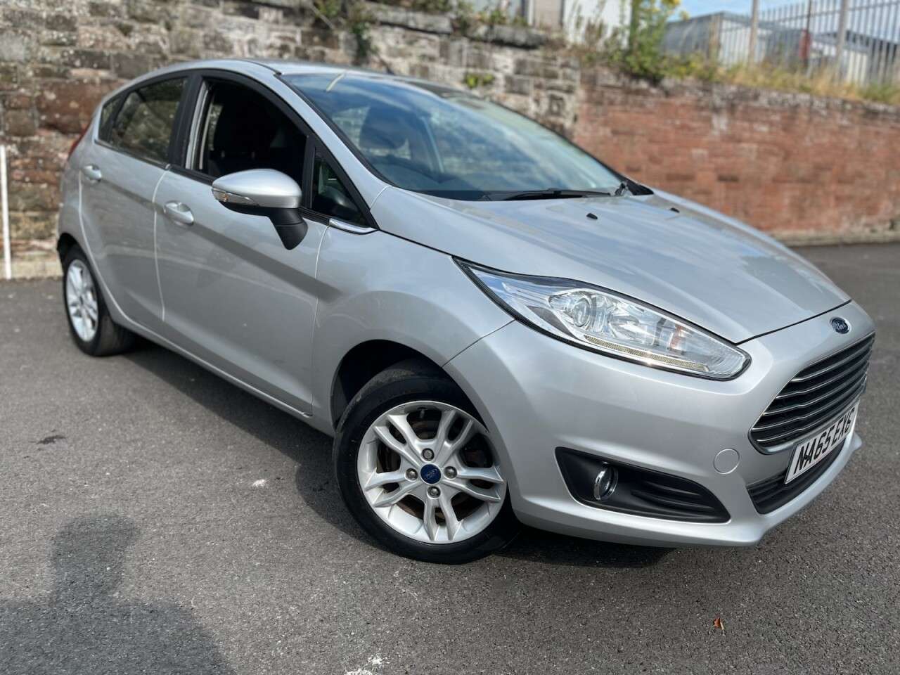 A 2015 FORD FIESTA 1.25 Zetec Hatchback 5dr Petrol Manual Euro 6 (82 ps) A 2015 FORD FIESTA 1.25 Zetec Hatchback 5dr Petrol Manual Euro 6 (82 ps)