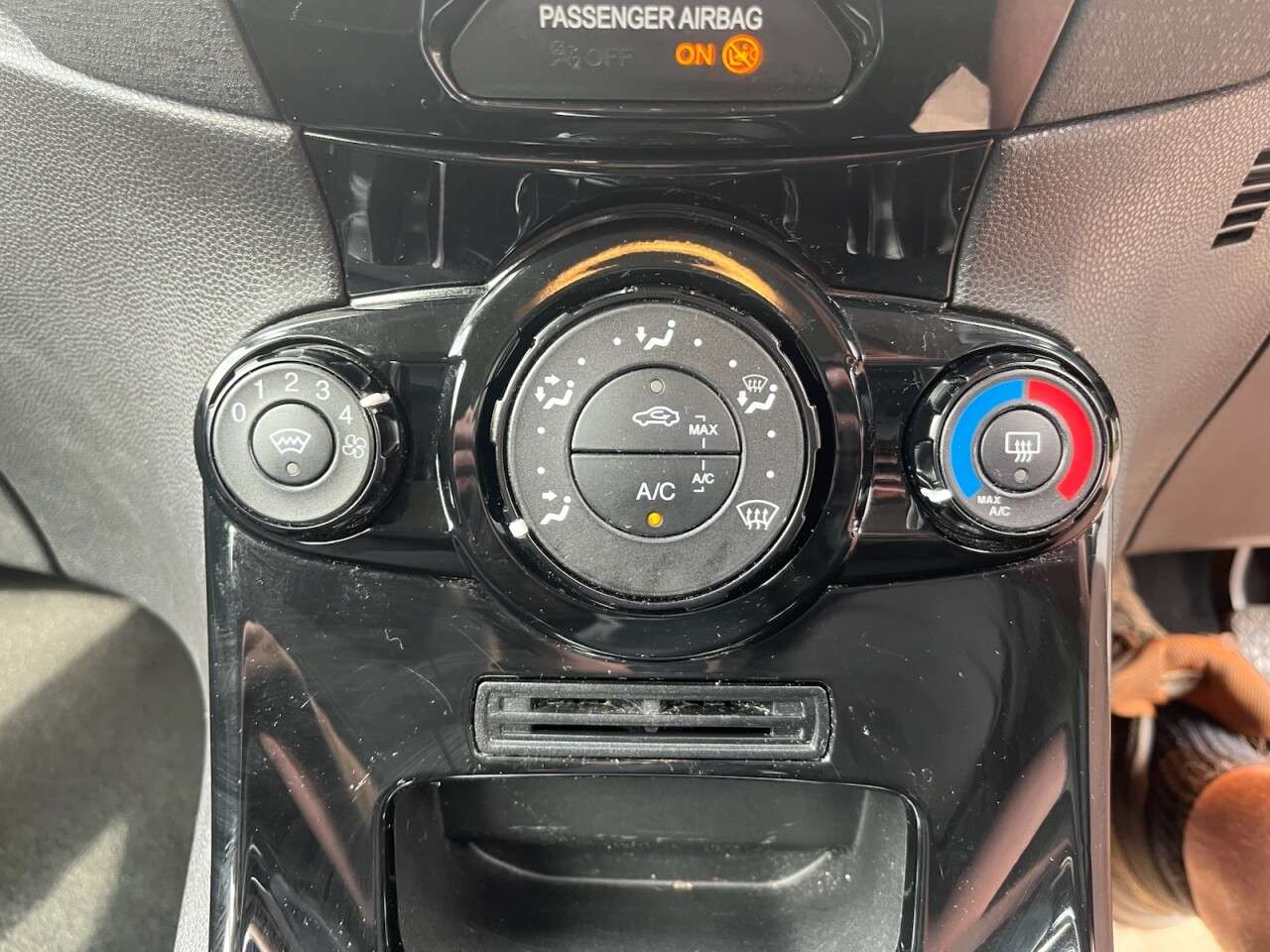 2015 FORD FIESTA 2015 FORD FIESTA