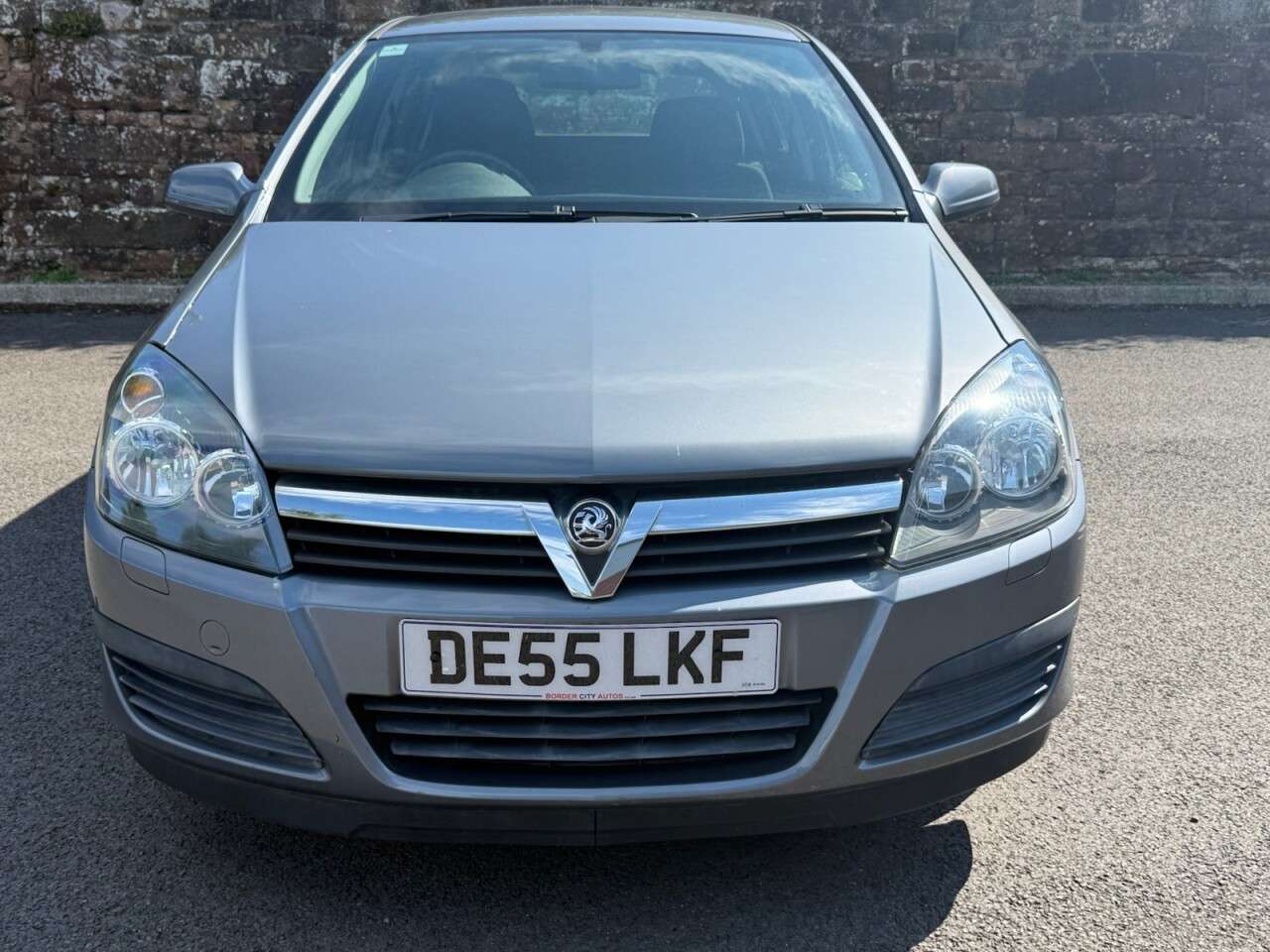 A 2005 VAUXHALL ASTRA 1.4i 16v Life Hatchback 5dr Petrol Manual (151 g/km, 89 bhp) A 2005 VAUXHALL ASTRA 1.4i 16v Life Hatchback 5dr Petrol Manual (151 g/km, 89 bhp)