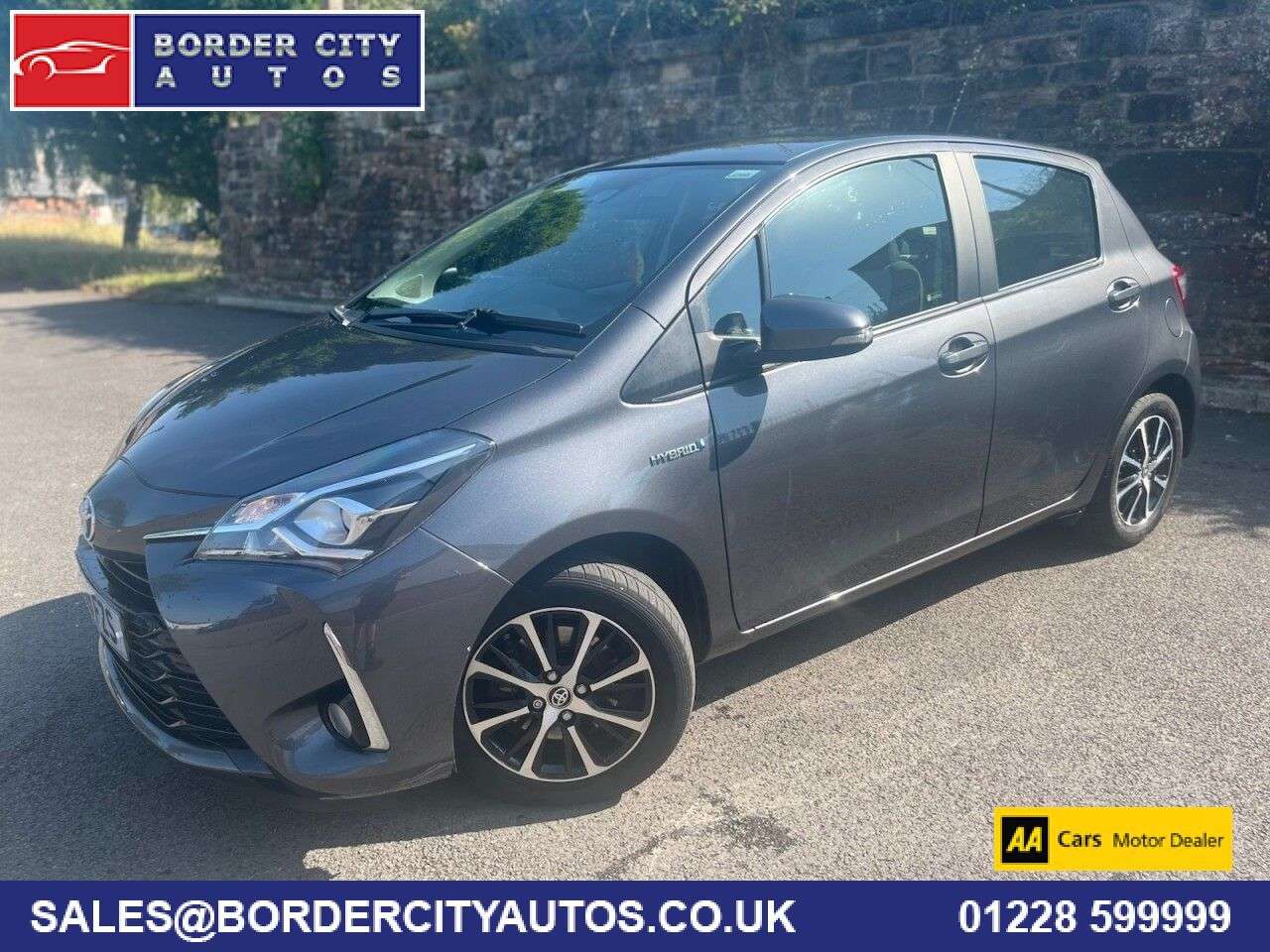 A 2019 TOYOTA YARIS 1.5 VVT-h Icon Tech Hatchback 5dr Petrol Hybrid E-CVT Euro 6 (s/s) (100 ps) A 2019 TOYOTA YARIS 1.5 VVT-h Icon Tech Hatchback 5dr Petrol Hybrid E-CVT Euro 6 (s/s) (100 ps)