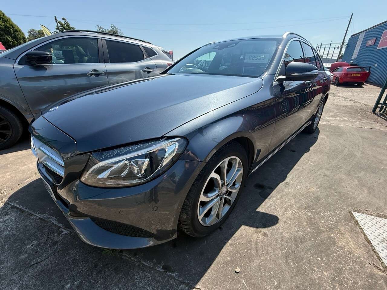 A 2014 MERCEDES-BENZ C CLASS 2.1 C250 BlueTEC Sport Estate 5dr Diesel G-Tronic+ Euro 6 (s/s) (204 ps) A 2014 MERCEDES-BENZ C CLASS 2.1 C250 BlueTEC Sport Estate 5dr Diesel G-Tronic+ Euro 6 (s/s) (204 ps)