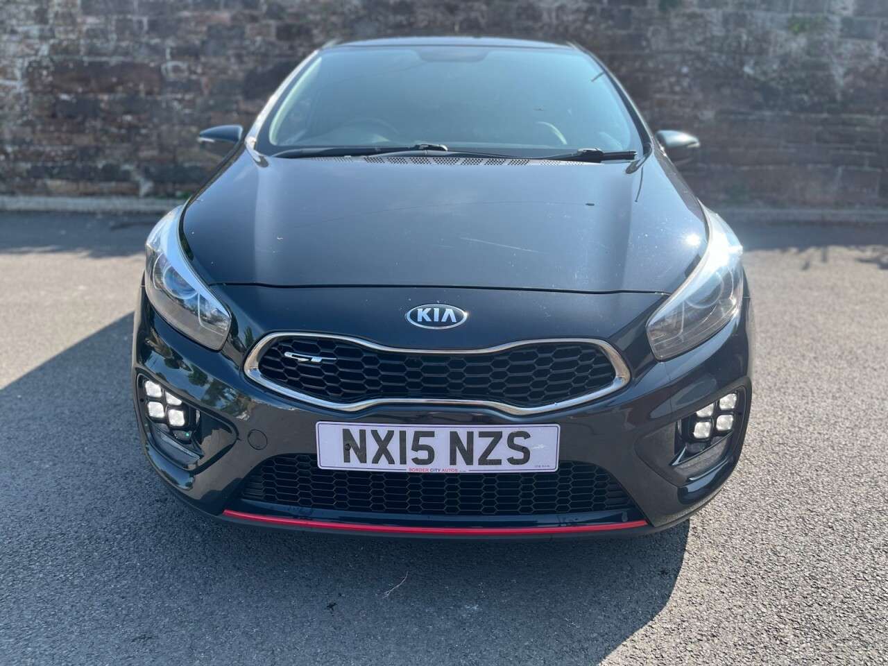 A 2015 KIA CEED 1.6 T-GDi GT Hatchback 5dr Petrol Manual Euro 5 (201 bhp) A 2015 KIA CEED 1.6 T-GDi GT Hatchback 5dr Petrol Manual Euro 5 (201 bhp)