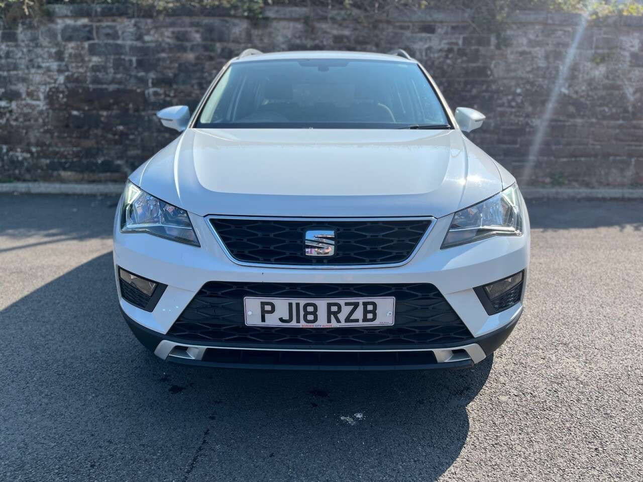 A 2018 SEAT ATECA 1.6 TDI Ecomotive SE SUV 5dr Diesel Manual Euro 6 (s/s) (115 ps) A 2018 SEAT ATECA 1.6 TDI Ecomotive SE SUV 5dr Diesel Manual Euro 6 (s/s) (115 ps)