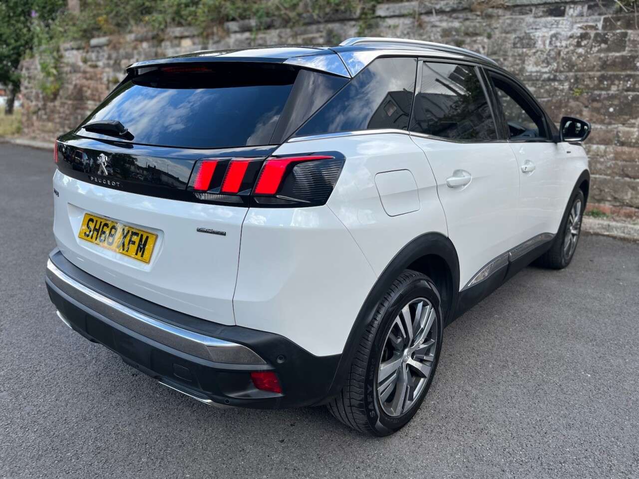 2019 PEUGEOT 3008 2019 PEUGEOT 3008