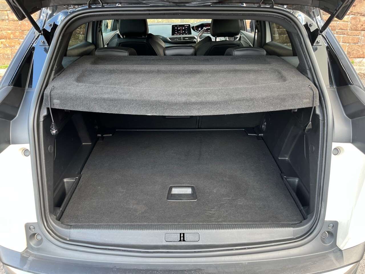 2019 PEUGEOT 3008 2019 PEUGEOT 3008