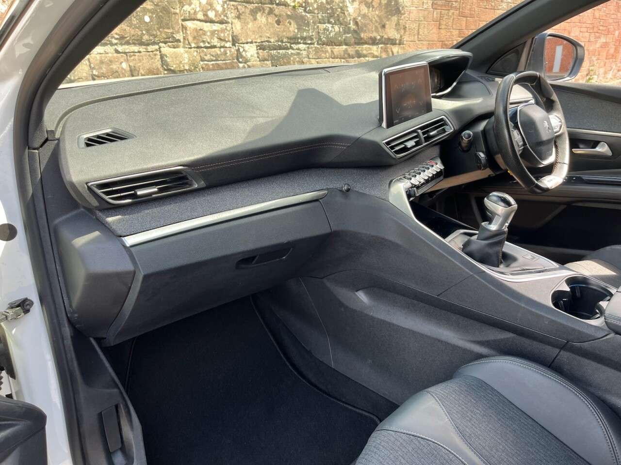 2019 PEUGEOT 3008 2019 PEUGEOT 3008