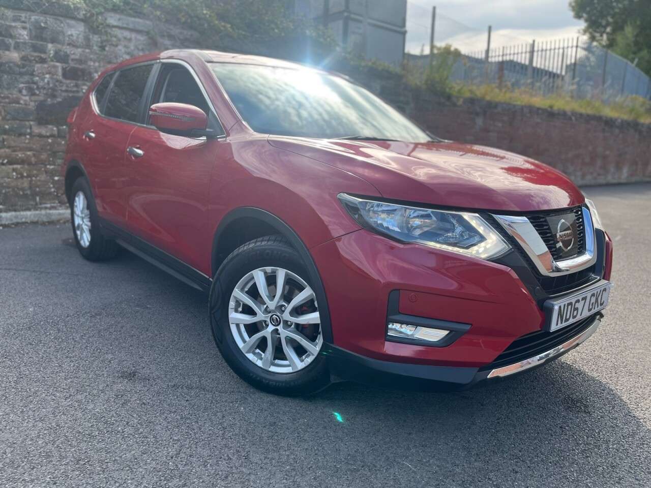 A 2018 NISSAN X-TRAIL 1.6 dCi Acenta SUV 5dr Diesel XTRON Euro 6 (s/s) (130 ps) A 2018 NISSAN X-TRAIL 1.6 dCi Acenta SUV 5dr Diesel XTRON Euro 6 (s/s) (130 ps)