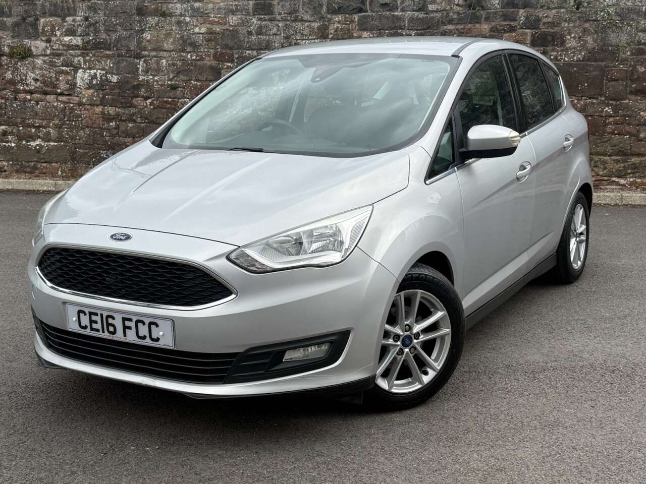 A 2016 FORD C-MAX 1.5 TDCi Zetec MPV 5dr Diesel Powershift Euro 6 (s/s) (120 ps) A 2016 FORD C-MAX 1.5 TDCi Zetec MPV 5dr Diesel Powershift Euro 6 (s/s) (120 ps)