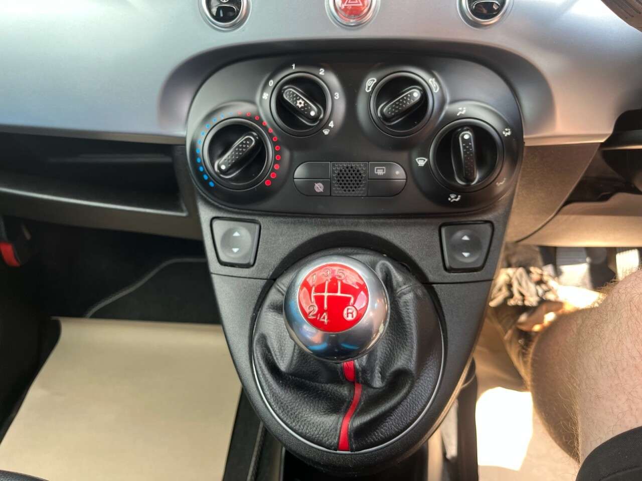 2014 FIAT 500 2014 FIAT 500