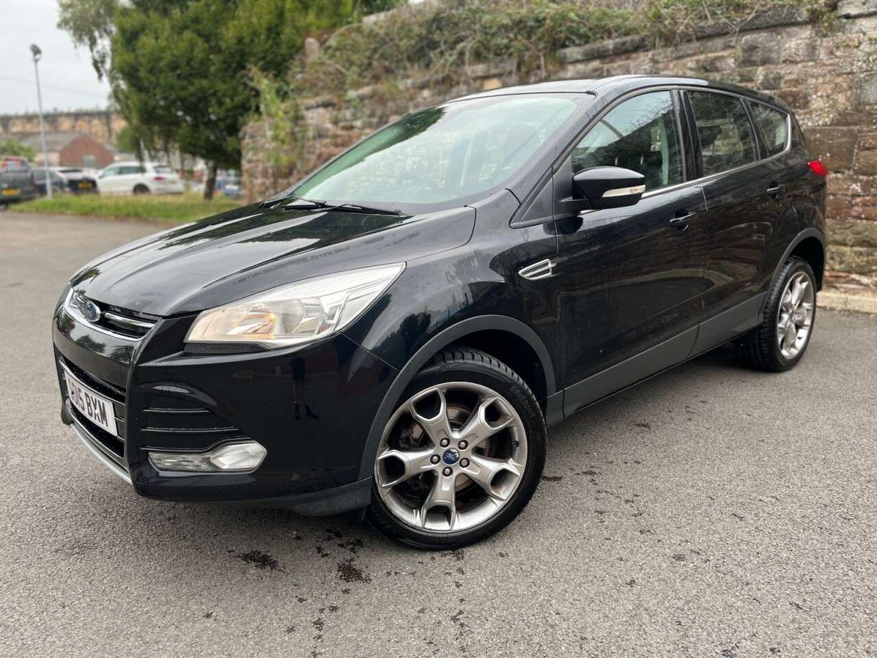 A 2015 FORD KUGA 2.0 TDCi Titanium SUV 5dr Diesel Manual AWD Euro 6 (s/s) (180 ps) A 2015 FORD KUGA 2.0 TDCi Titanium SUV 5dr Diesel Manual AWD Euro 6 (s/s) (180 ps)
