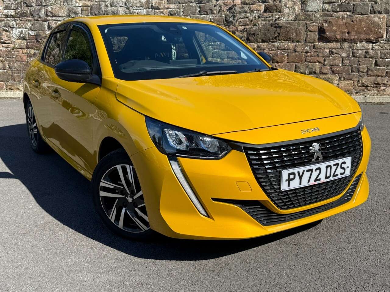 A 2022 PEUGEOT 208 1.2 PureTech Allure Premium + Hatchback 5dr Petrol Manual Euro 6 (s/s) (100 A 2022 PEUGEOT 208 1.2 PureTech Allure Premium + Hatchback 5dr Petrol Manual Euro 6 (s/s) (100