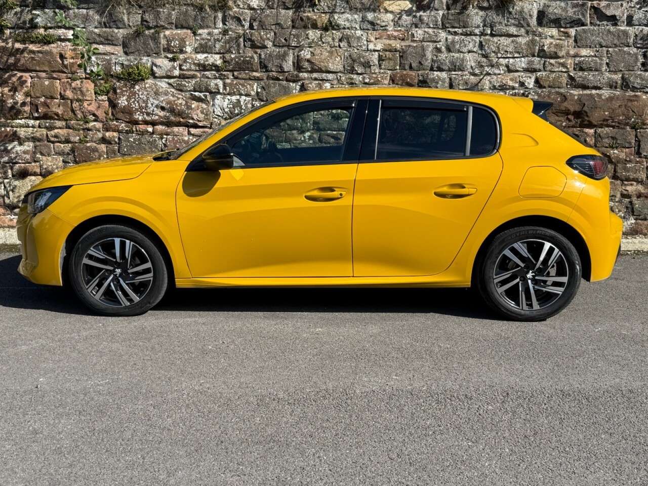 2022 PEUGEOT 208 2022 PEUGEOT 208